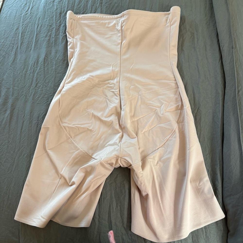 Miraclesuit Extra Firm Tummy-Control High Waist Smooth Thigh Slimmer. Size XL. - Picture 3 of 8